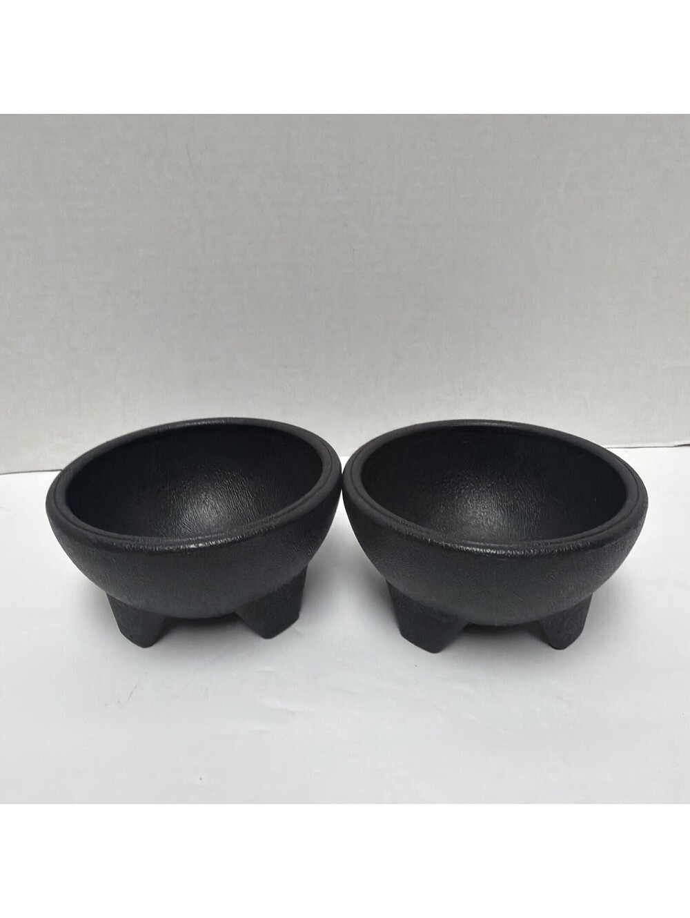 2 Heavy Duty Black Plastic Footed Salsa Bowls Excellent